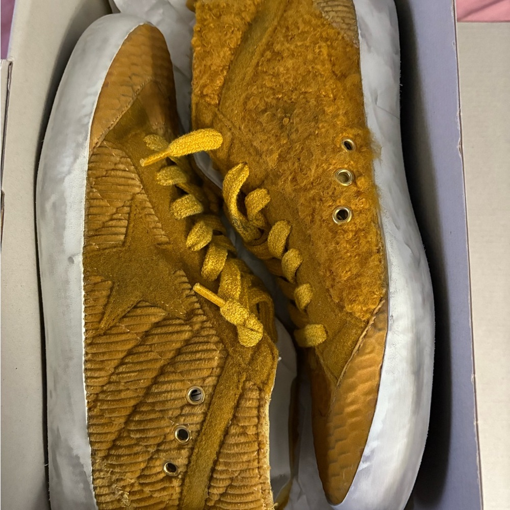 Golden Goose Men’s Yellow Midstar Sneakers